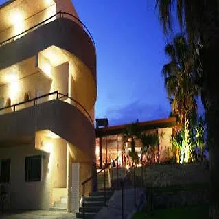 Sevastos Aparthotel 3*