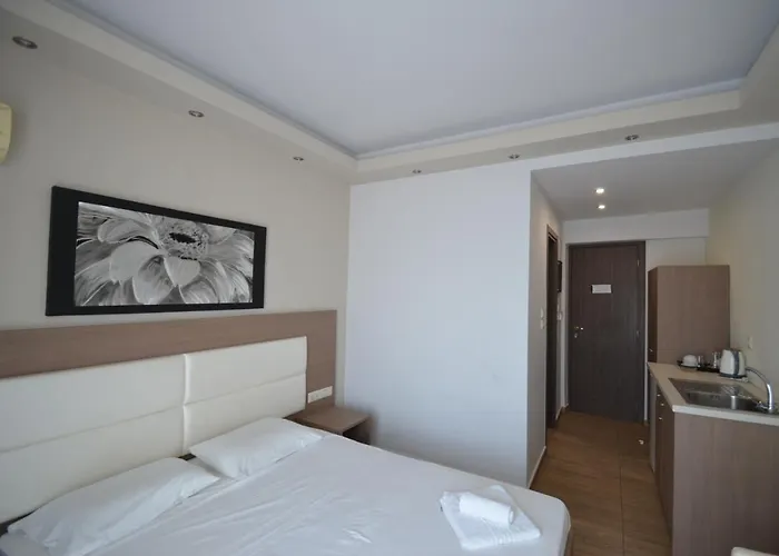 Aparthotel Sevastos 4*