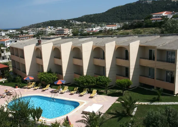 Aparthotel Sevastos 4*